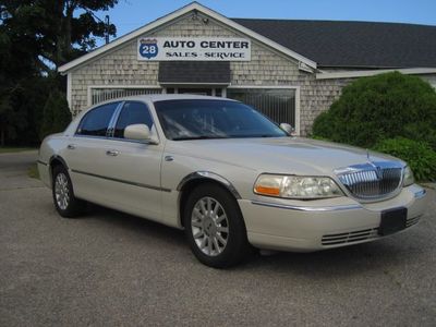 2006 Lincoln TOWN CAR SIGNITURE SERIES